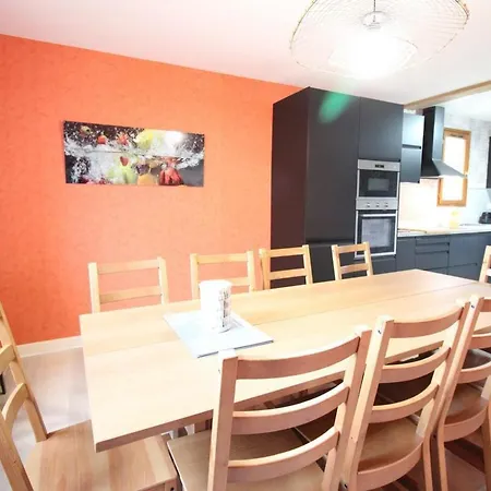 Maison Avec Cheminee Et Grand Jardin Pres De Salers Et Mauriac - Fr-1-742-542 Semesterbostad *