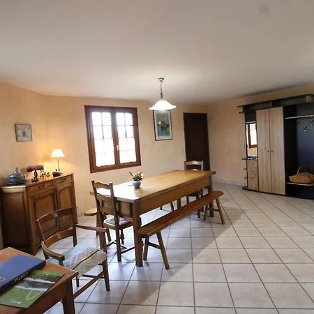 Maison Avec Cheminee Et Grand Jardin Pres De Salers Et Mauriac - Fr-1-742-542 *