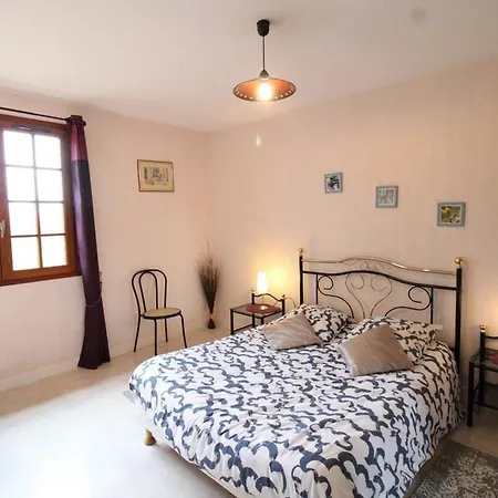 Maison Avec Cheminee Et Grand Jardin Pres De Salers Et Mauriac - Fr-1-742-542 Semesterbostad *
