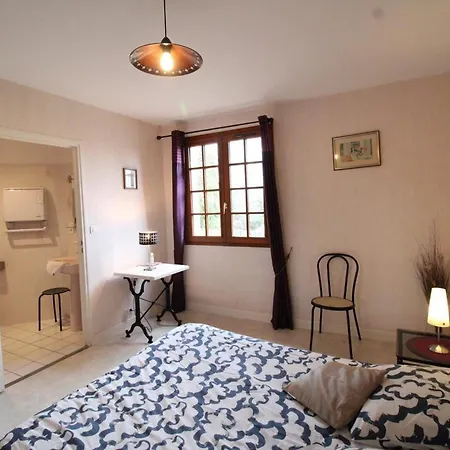 Maison Avec Cheminee Et Grand Jardin Pres De Salers Et Mauriac - Fr-1-742-542 Semesterbostad Le Vigan (Lot)